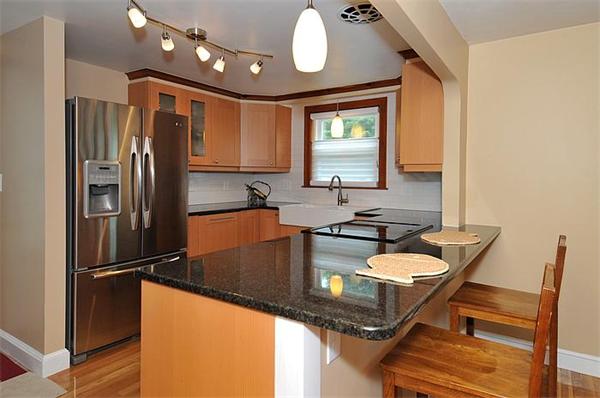 15 Noanett Road Needham, MA 02494 - Photo 1 of 17 Gallery Image 1