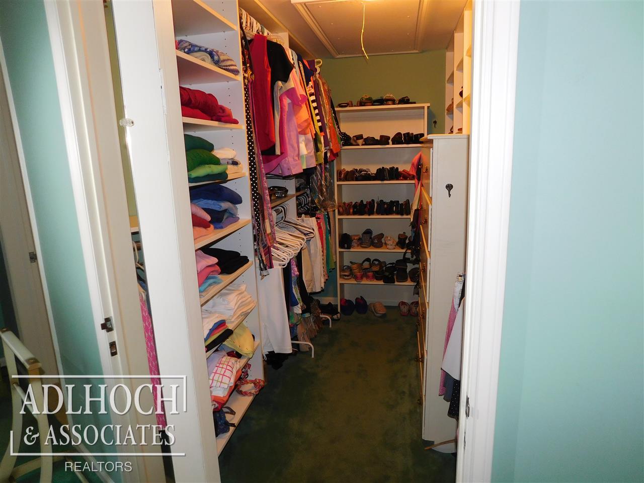 241 Lewiston Road Grosse Pointe Farms, MI 48236 - Photo 16 of 27