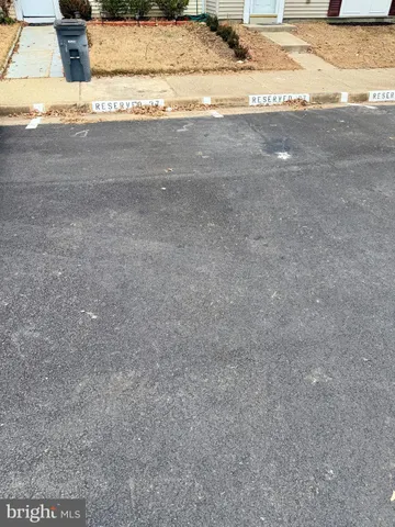 $2,900 | 9618 Inverary Court, Lorton, VA 22079