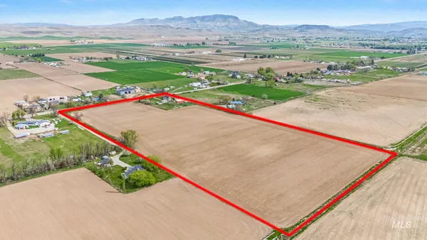 $999,000 | 3505 West Idaho Boulevard, Emmett, ID 83617