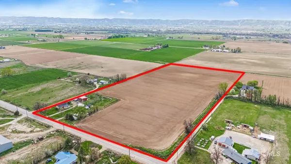 $999,000 | 3505 West Idaho Boulevard, Emmett, ID 83617