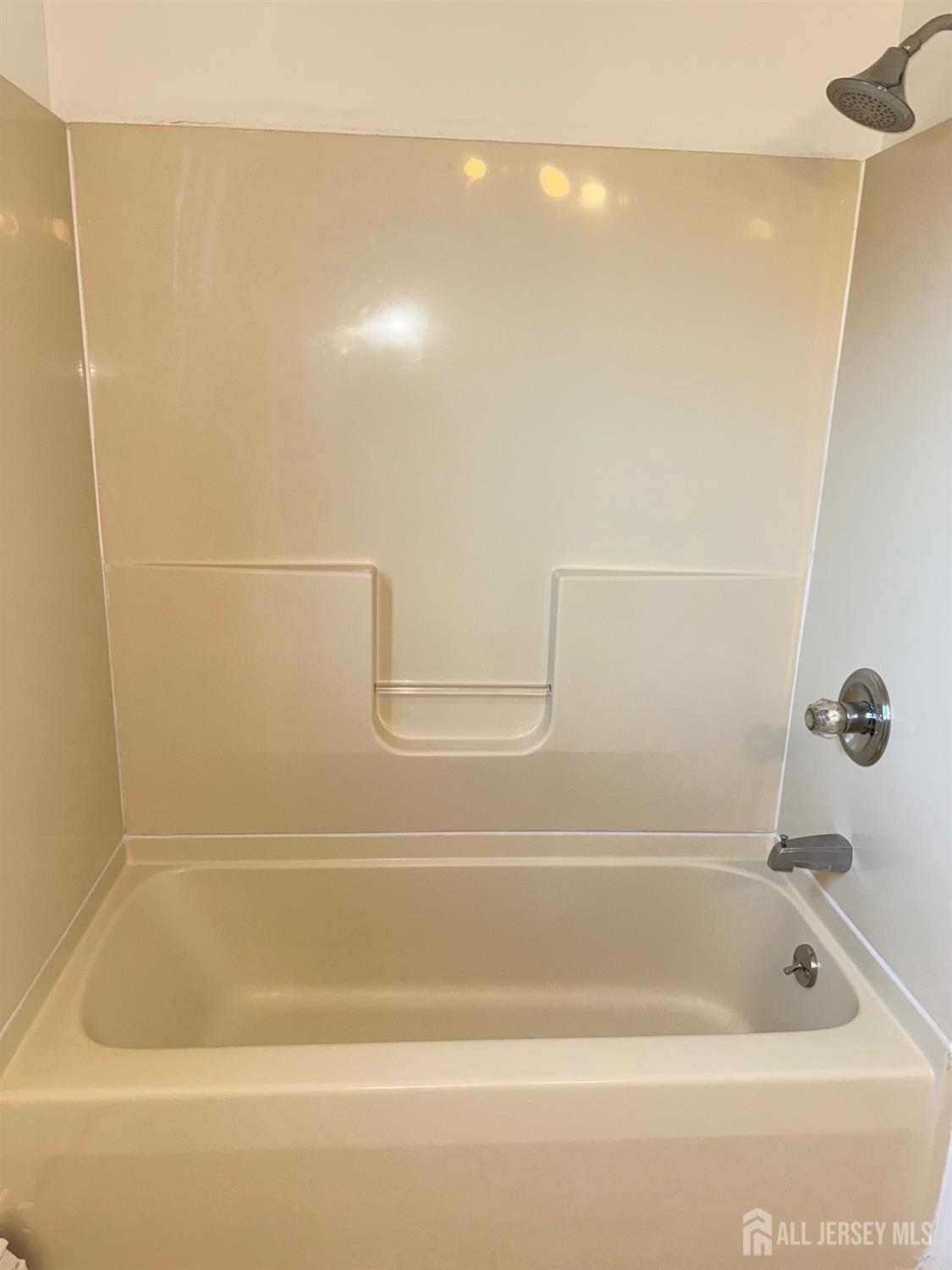 60 Fox Road Edison, NJ 08817 - Photo 21 of 26 Gallery Image 21