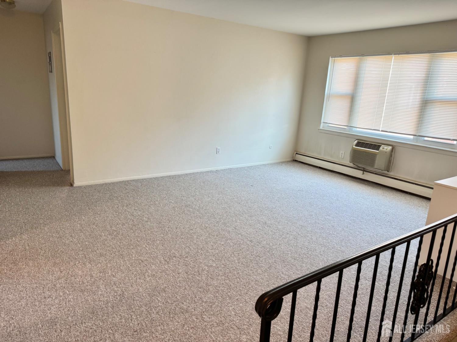 60 Fox Road Edison, NJ 08817 - Photo 5 of 26 Gallery Image 5