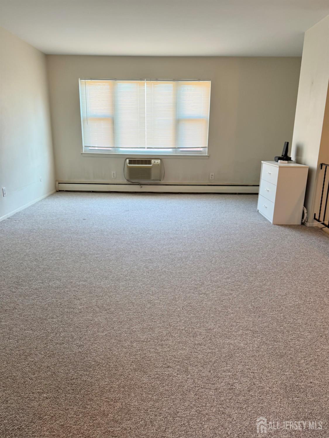 60 Fox Road Edison, NJ 08817 - Photo 7 of 26 Gallery Image 7