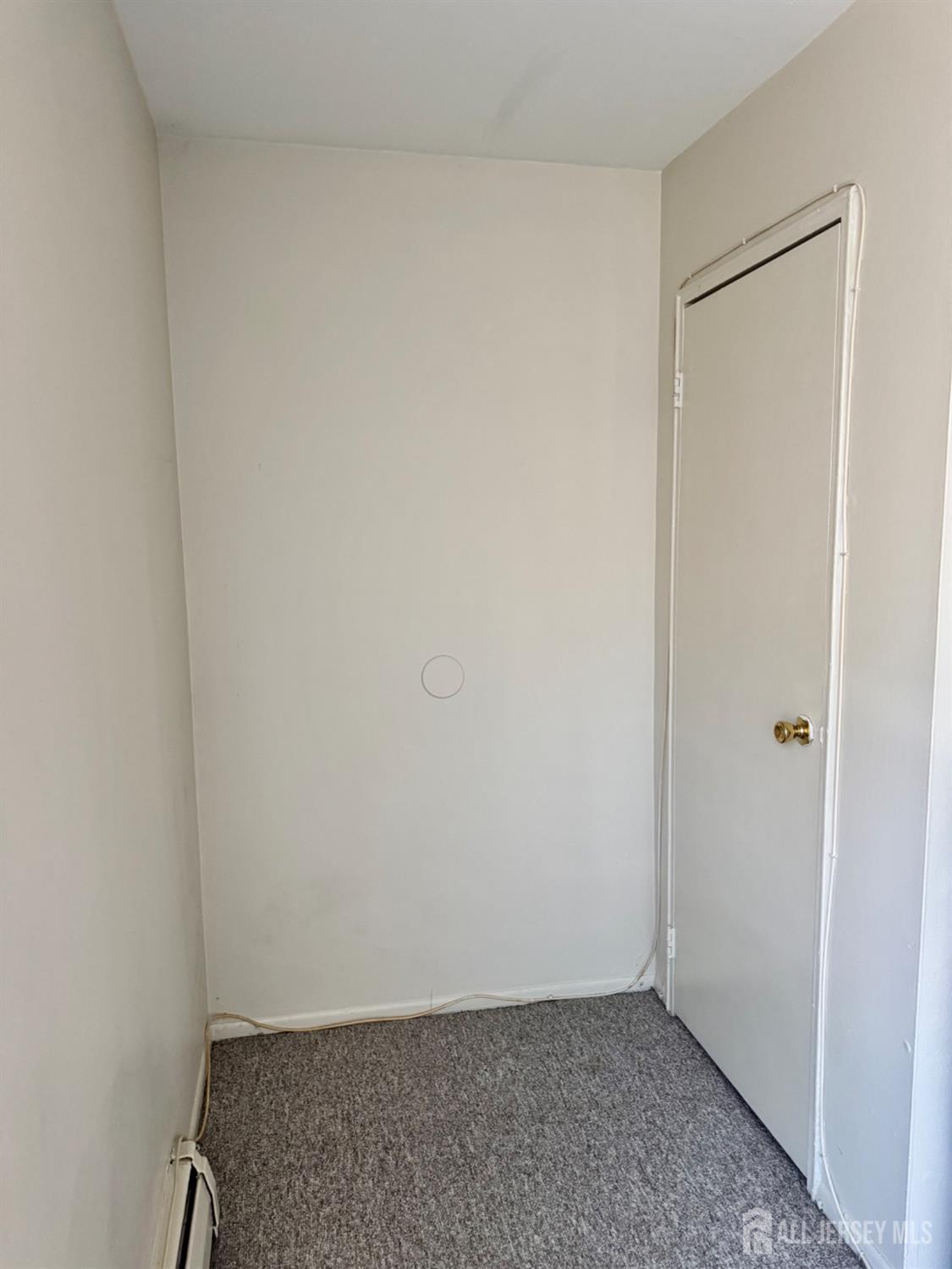 60 Fox Road Edison, NJ 08817 - Photo 9 of 26 Gallery Image 9