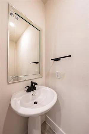 $2,695 | 813 Emerling Drive, McKinney, TX 75069