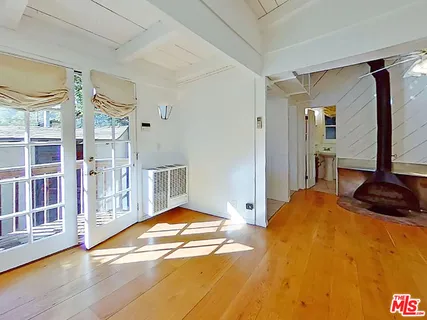 $2,700 | 10211 Seabury Lane, Unit GUEST HSE, Los Angeles, CA 90077