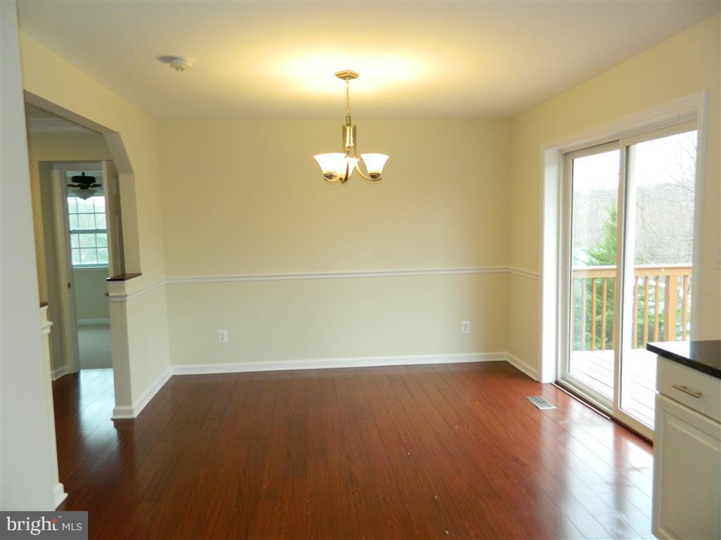 19202 Mockingbird Heights Road Triangle, VA 22172 - Photo 11 of 25 Gallery Image 11