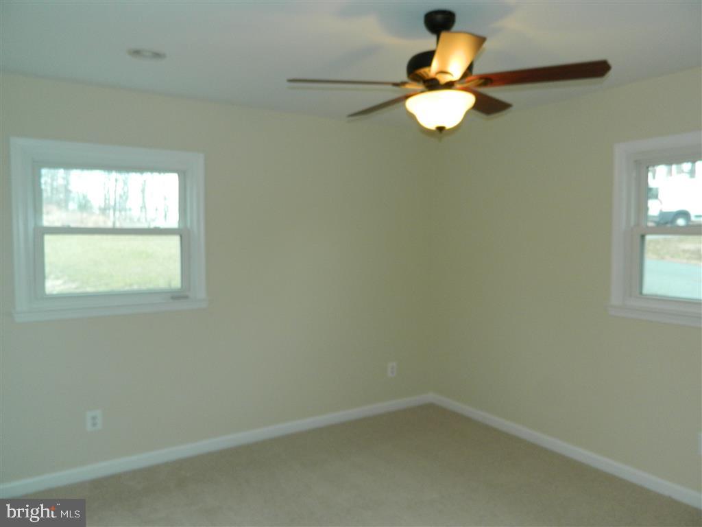 19202 Mockingbird Heights Road Triangle, VA 22172 - Photo 12 of 25 Gallery Image 12