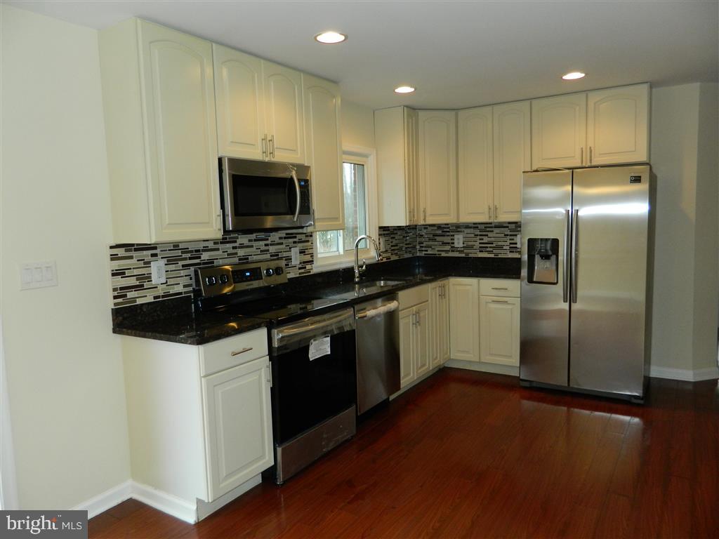 19202 Mockingbird Heights Road Triangle, VA 22172 - Photo 8 of 25 Gallery Image 8