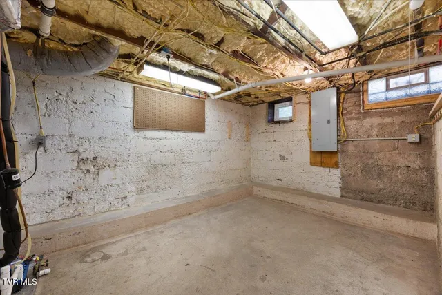 $249,000 | 1028 Piedmont Avenue, Bristol, VA 24201