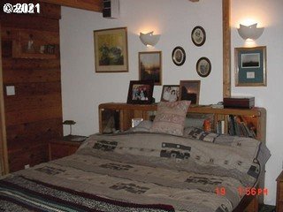 23530 East Bailey Road Rhododendron, OR 97049 - Photo 4 of 8 Gallery Image 4