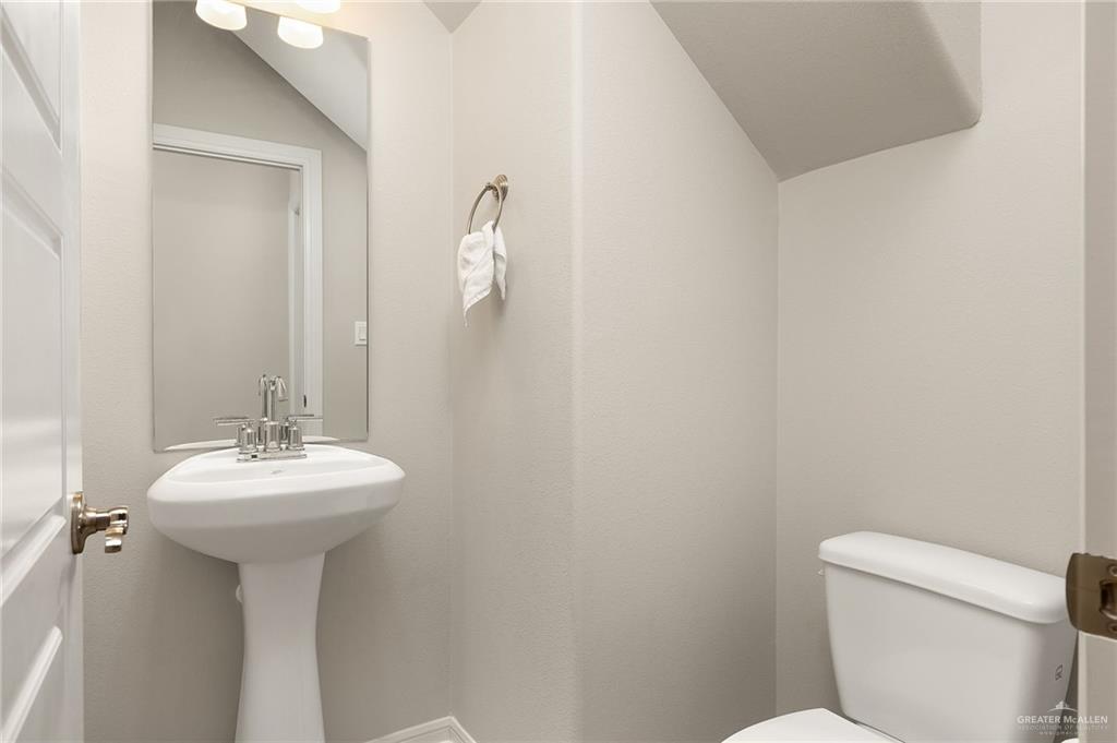 14435 Chalk Rdg Drive McAllen, TX 78504 - Photo 7 of 15