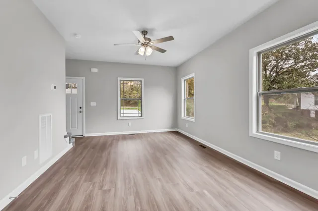 $1,495 | 420 South 2nd Street, Unit B, Clarksville, TN 37040