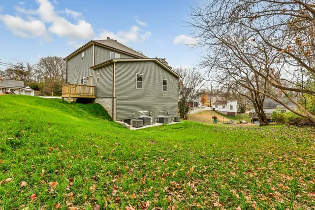 $1,495 | 420 South 2nd Street, Unit B, Clarksville, TN 37040