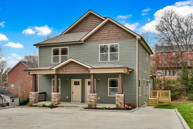 $1,495 | 420 South 2nd Street, Unit B, Clarksville, TN 37040