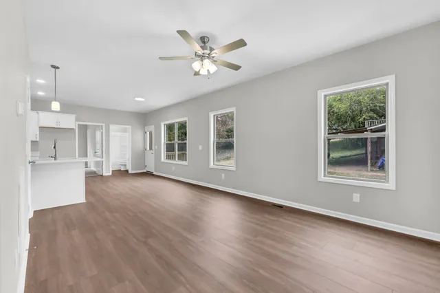 $1,495 | 420 South 2nd Street, Unit B, Clarksville, TN 37040