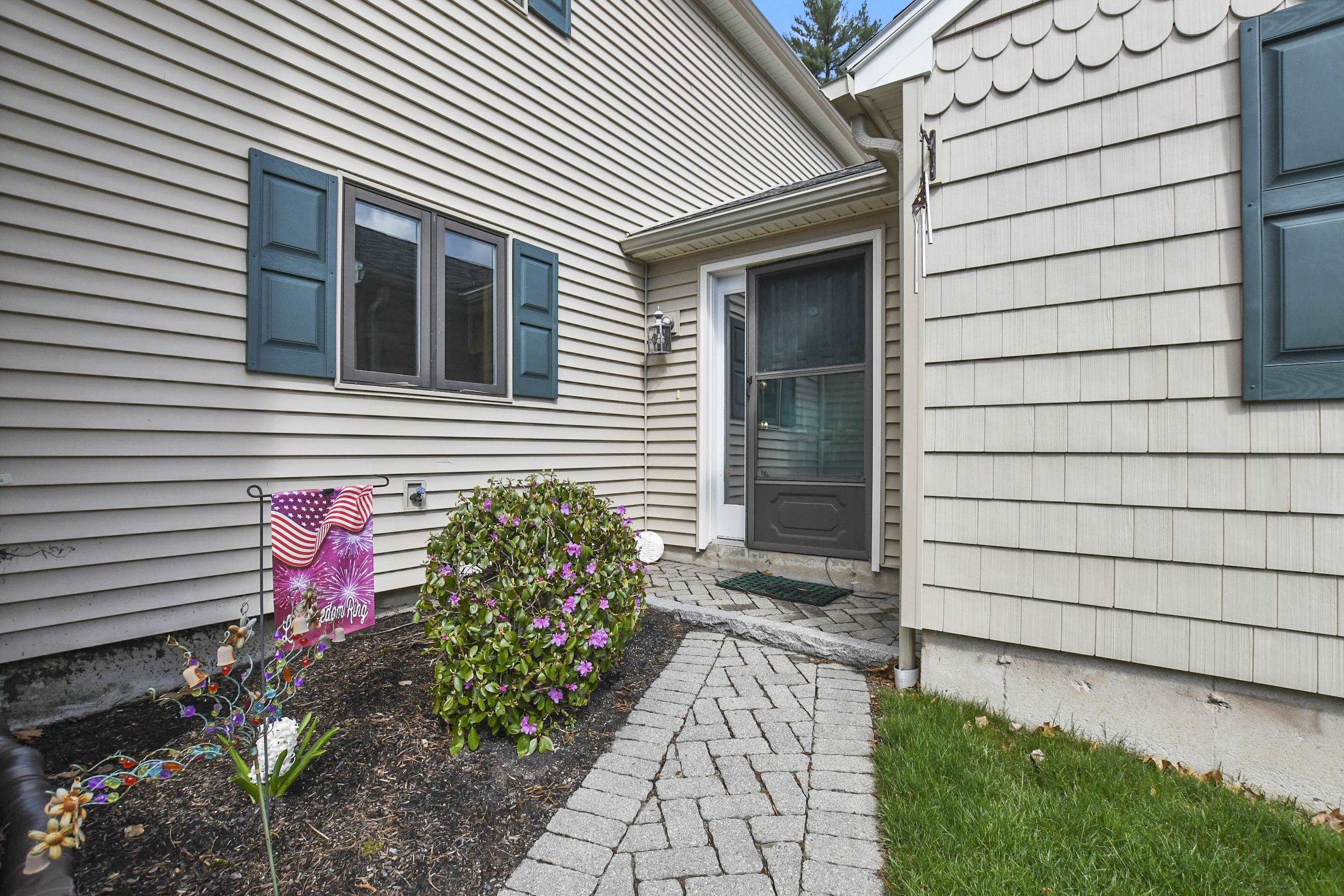 36 Hampton Towne Estates Hampton, NH 03842 - Photo 2 of 40