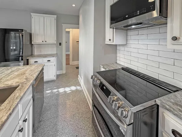 $450,000 | 1867 Cowden Avenue, Memphis, TN 38104