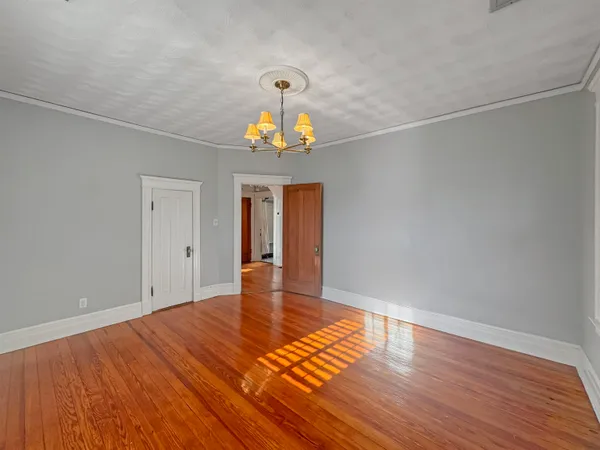 $450,000 | 1867 Cowden Avenue, Memphis, TN 38104