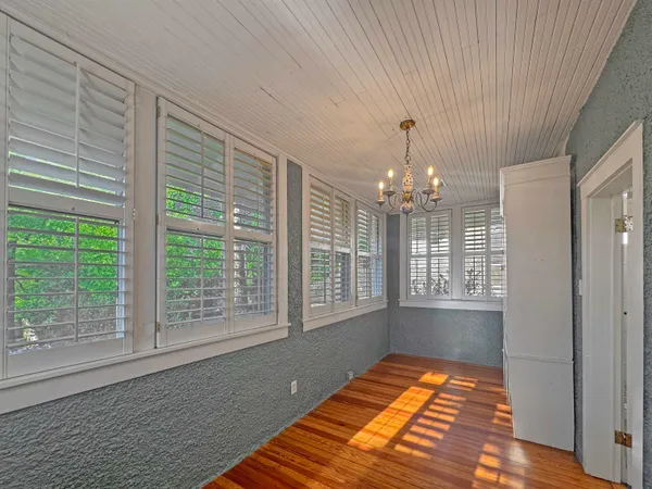 $450,000 | 1867 Cowden Avenue, Memphis, TN 38104