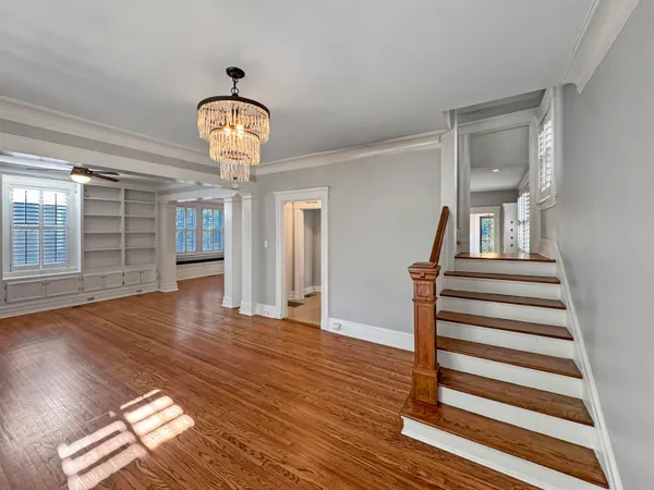 $450,000 | 1867 Cowden Avenue, Memphis, TN 38104