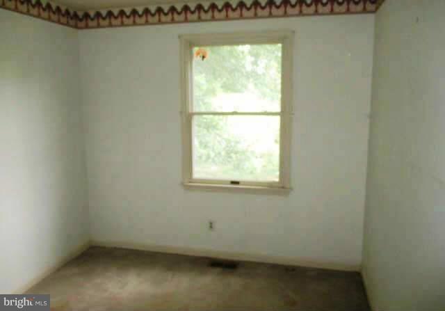 997 Ridge Road Finksburg, MD 21048 - Photo 7 of 7 an empty room with a window