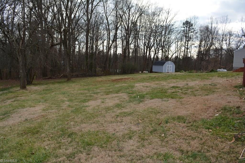 837 Austin Traphill Road Elkin, NC 28621 - Photo 4 of 24 Gallery Image 4