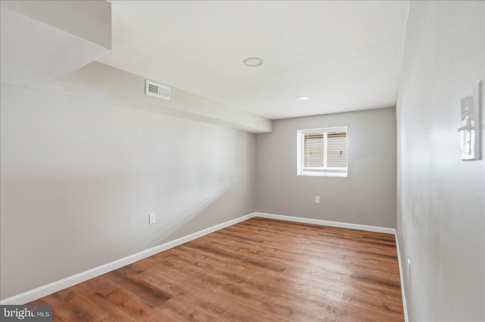 19 Warren Road Essex, MD 21221 - Photo 21 of 38 Gallery Image 21