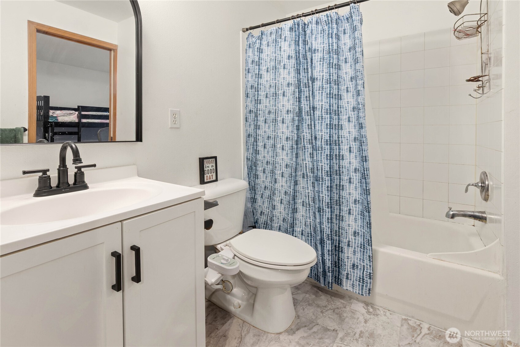 8521 Midvale Avenue North, Unit B Seattle, WA 98103 - Photo 14 of 15