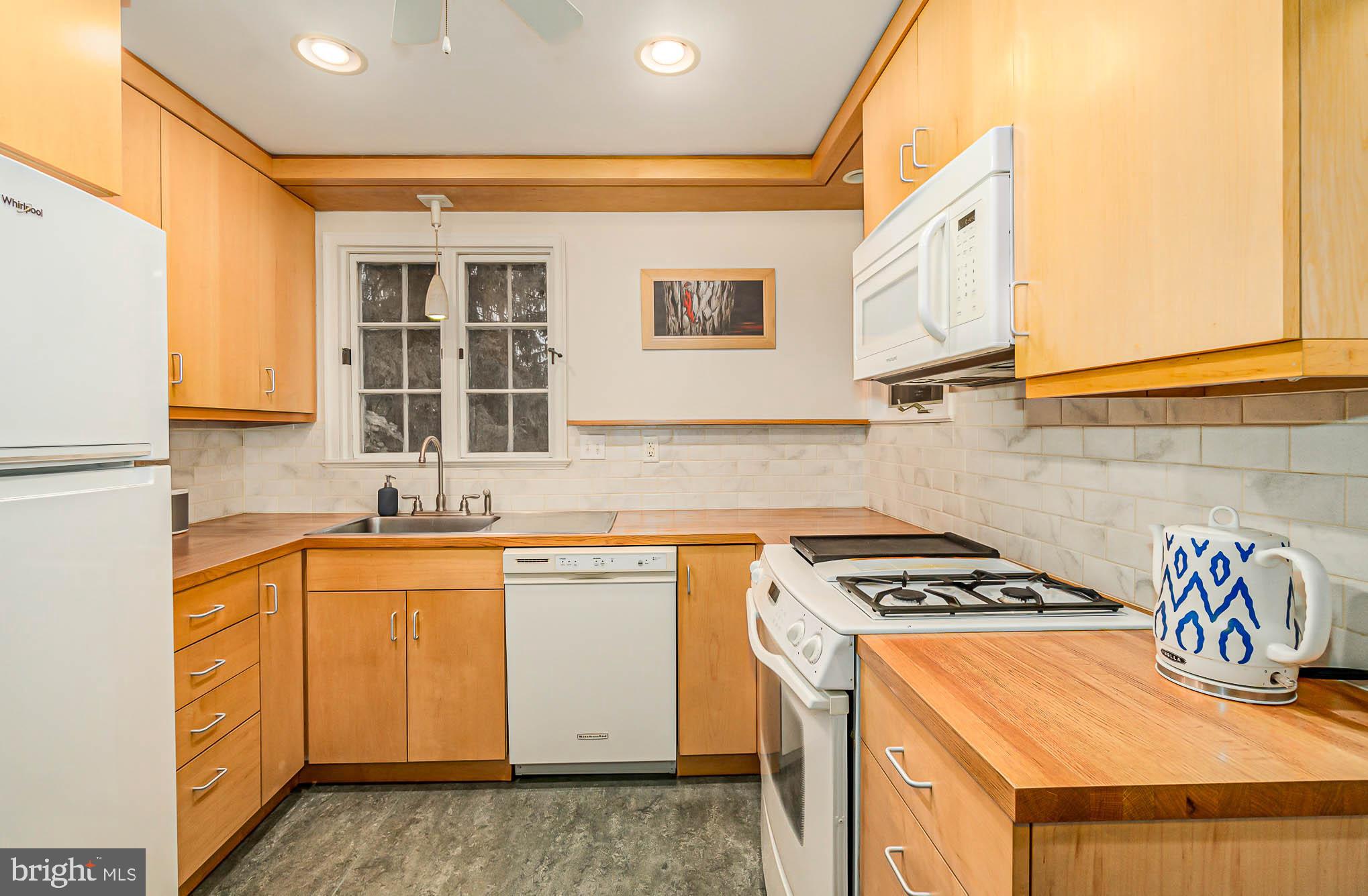 2405 Rudy Road Harrisburg, PA 17104 - Photo 10 of 30 Gallery Image 10