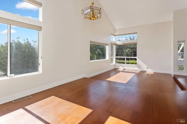 $7,650 | 8 Caribe Isle, Novato, CA 94949