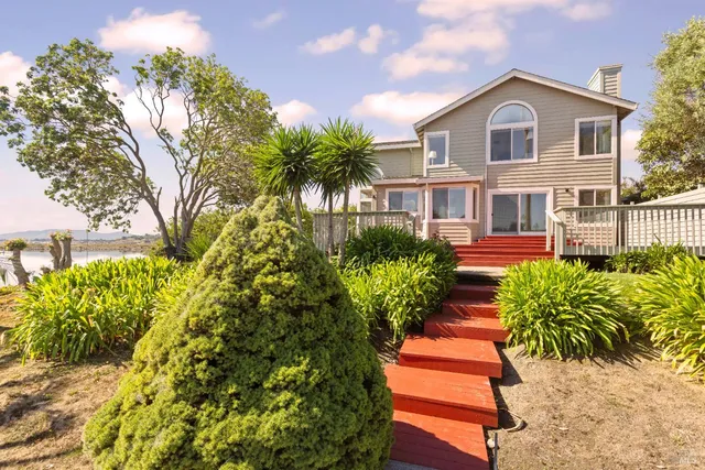 $7,650 | 8 Caribe Isle, Novato, CA 94949