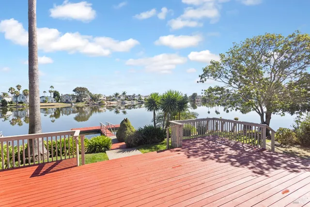 $7,650 | 8 Caribe Isle, Novato, CA 94949