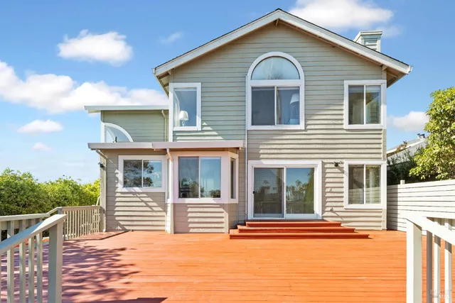 $7,650 | 8 Caribe Isle, Novato, CA 94949