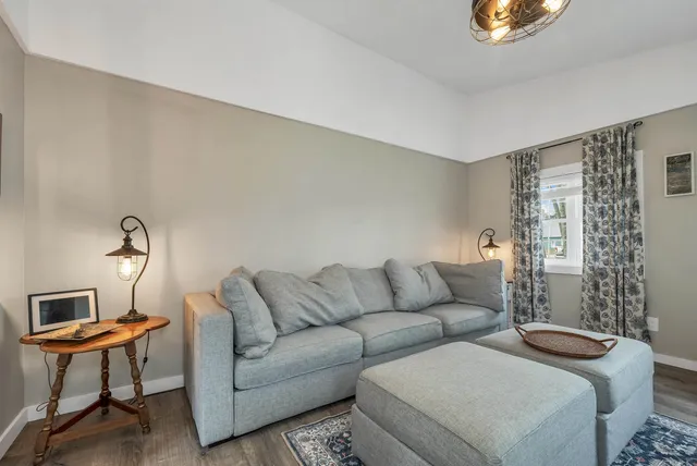 $875,000 | 1354 New Hampshire Rte 175, Campton, NH 03223