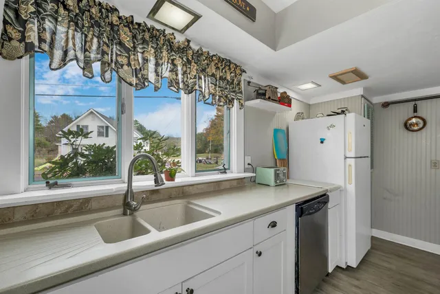 $875,000 | 1354 New Hampshire Rte 175, Campton, NH 03223