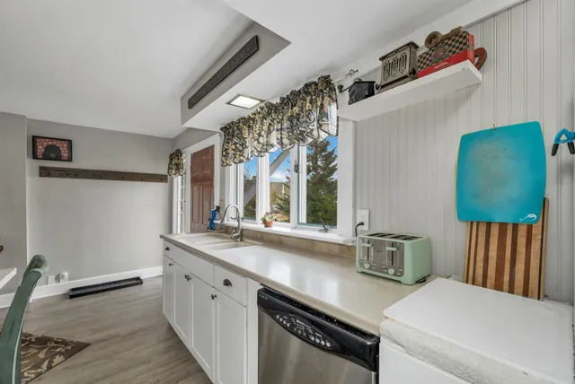 $875,000 | 1354 New Hampshire Rte 175, Campton, NH 03223