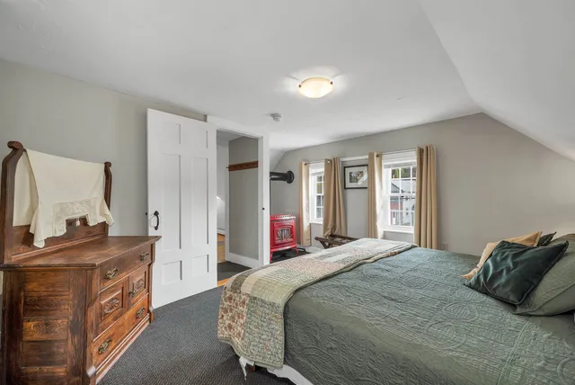 $875,000 | 1354 New Hampshire Rte 175, Campton, NH 03223