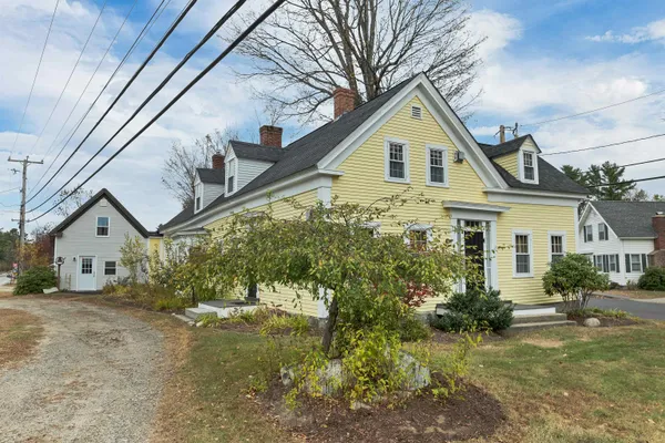 $825,000 | 1354 New Hampshire Rte 175, Campton, NH 03223