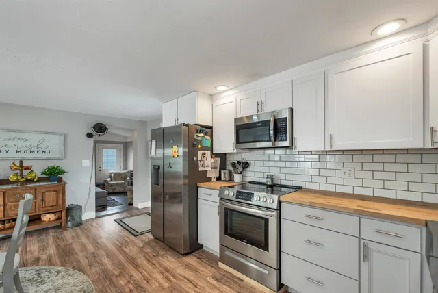 $875,000 | 1354 New Hampshire Rte 175, Campton, NH 03223