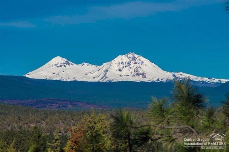 3811 Northwest Summerfield Road Bend, OR 97703 - Photo 1 of 23 Primary Photo