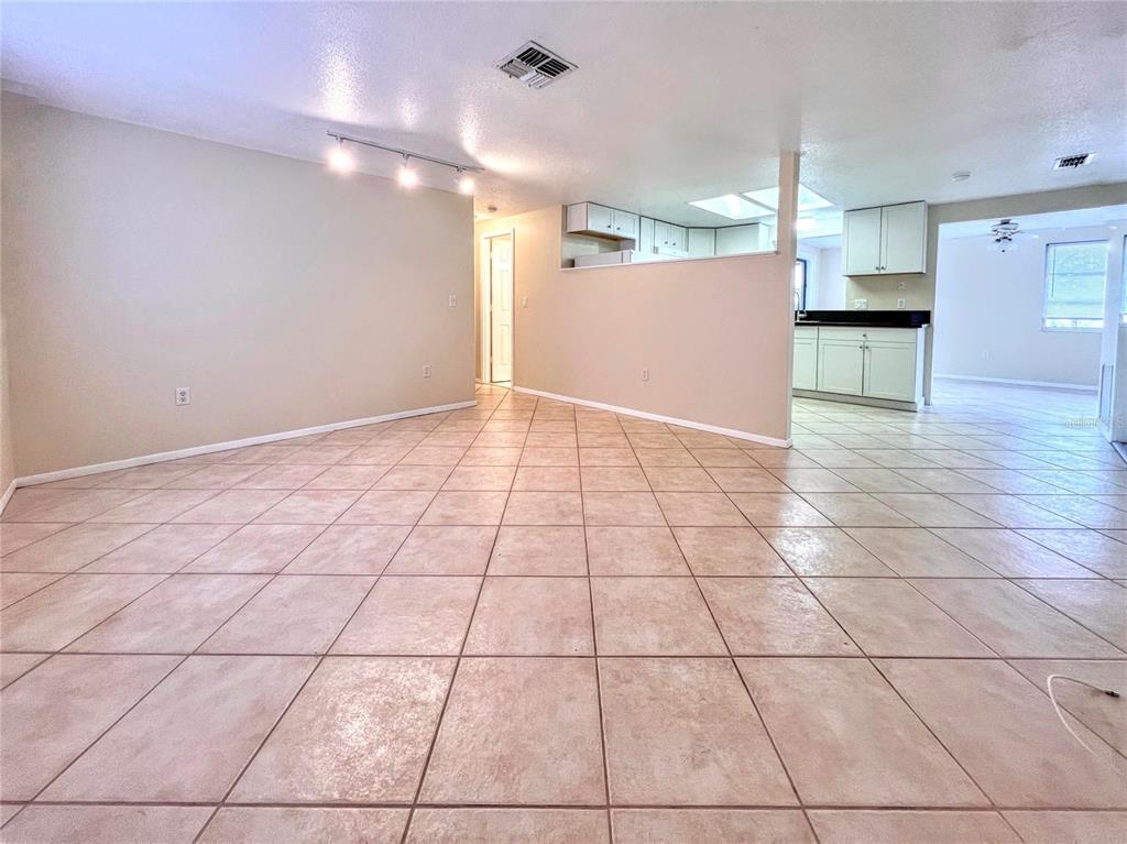 71 Stanford Road Venice, FL 34293 - Photo 3 of 11