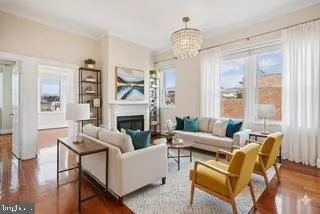 $3,800 | 2008 16th Street Northwest, Unit 402, Washington, DC 20009