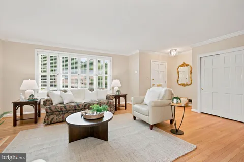 $900,000 | 4509 Clearbrook Lane, Kensington, MD 20895
