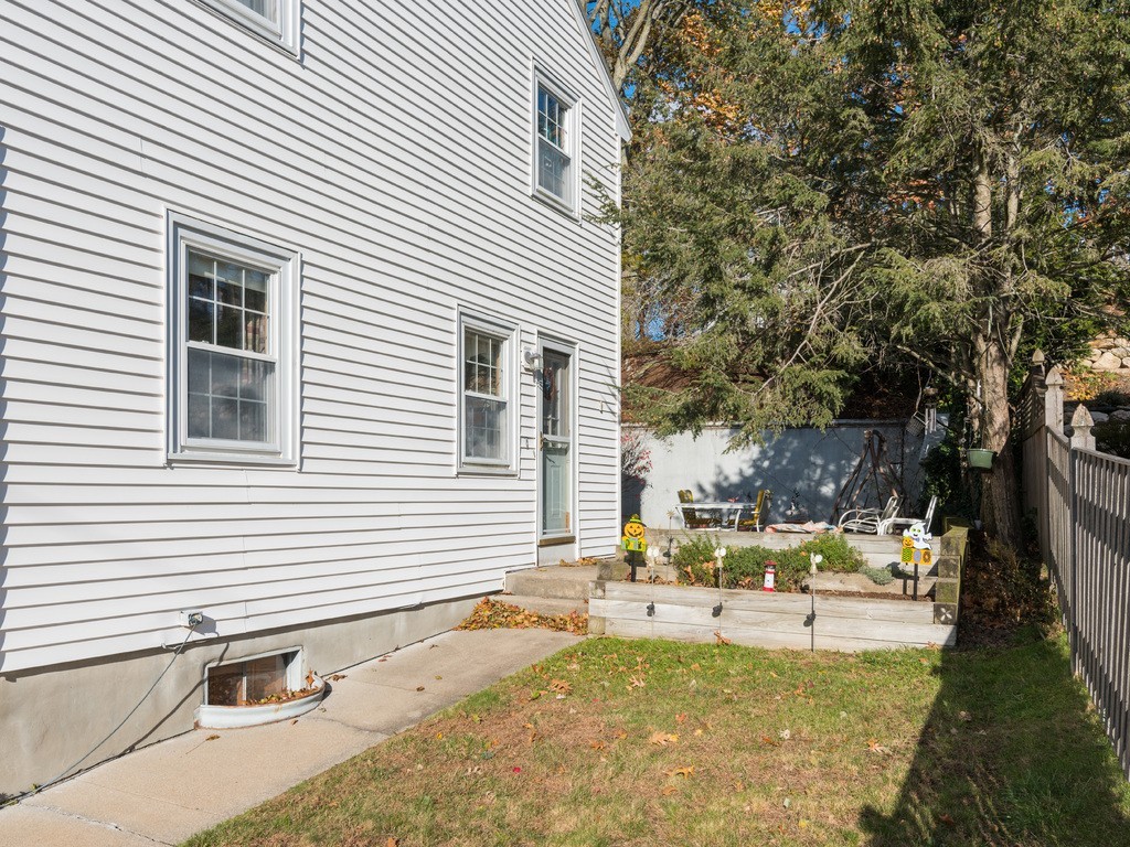 53 Sunset Hill Road Boston, MA 02132 - Photo 16 of 20 Gallery Image 16