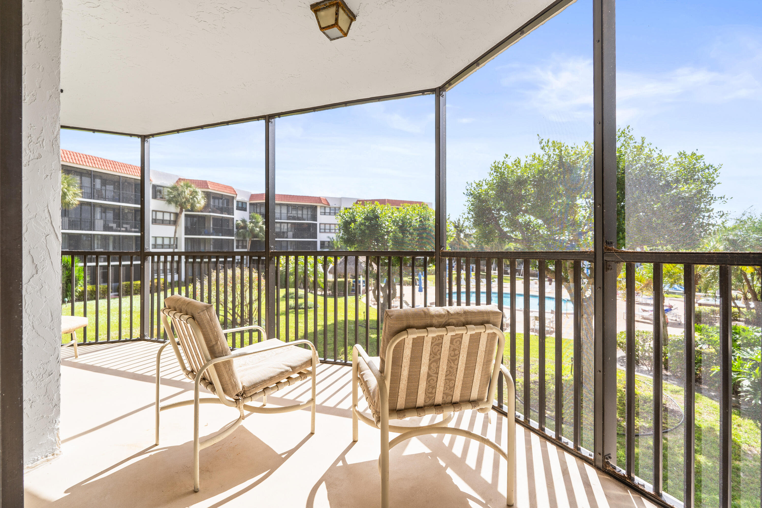 800 Jeffery Street, Unit 208 Boca Raton, FL 33487 - Photo 11 of 13 --4