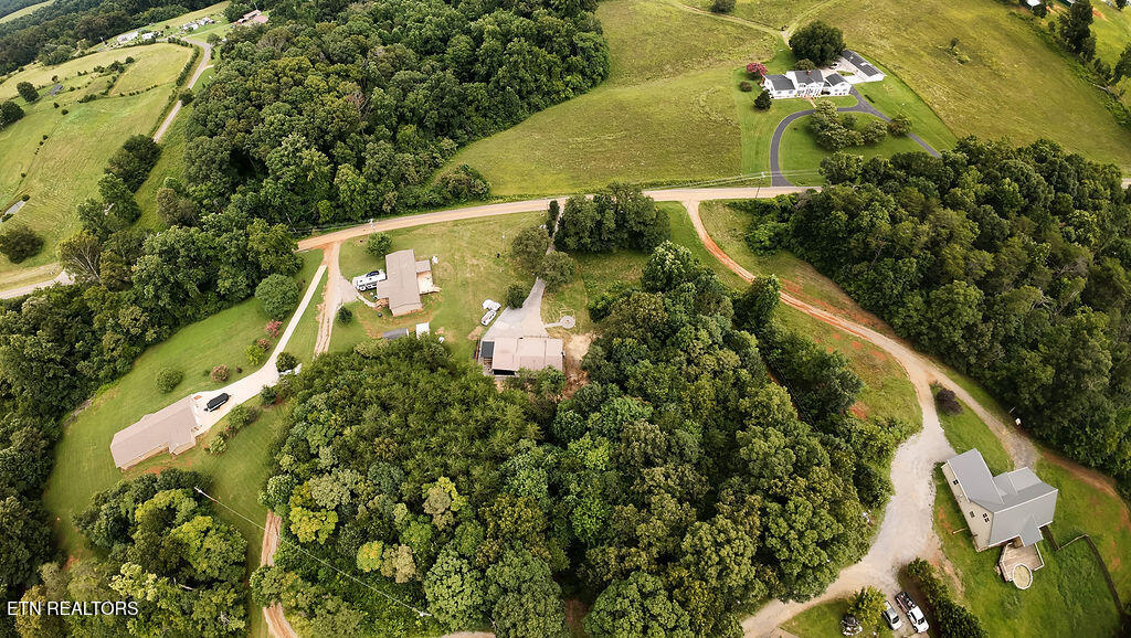 960 Chestnut Grove Road Dandridge, TN 37725 - Photo 32 of 36 DJI_20260725151433_0314_D