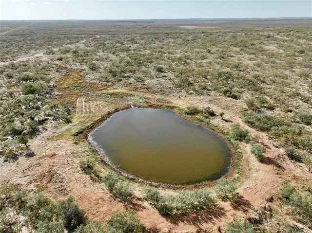 a view of a tennis court