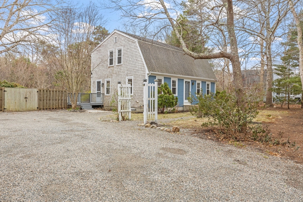 128 Quaker Meeting House Road Sandwich, MA 02537 - Photo 2 of 42